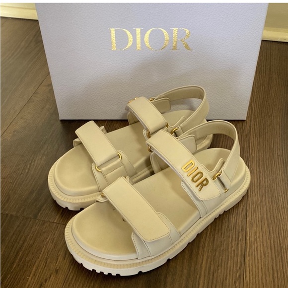 Dioract Sandals - Picture 1 of 8
